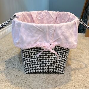 POTTERY BARN KIDS Sabrina Pink Gingham Basket Liner Round